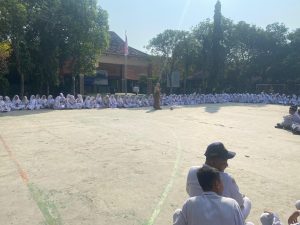 SOSIALISASI TENTANG KEBERSIHAN OLEH PUSKESMAS